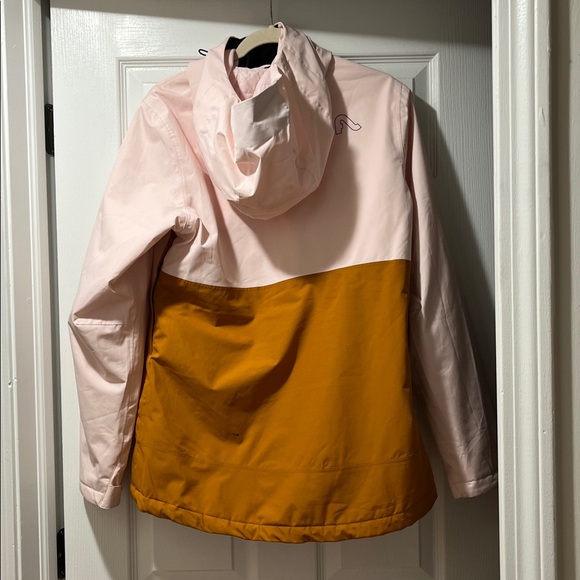 Flylow Winter Women’s Ski Jacket - Picture 4 of 8